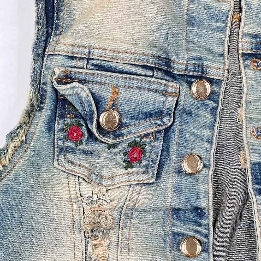 '90s Vintage Acid-Wash‎ Rose Embroidered Destroyed Goth Grunge Denim Vest Size 6